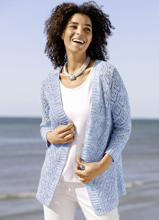 Strickjacken - Strickjacke aus Melangegarn, in Größe 038 bis 054, in Farbe BLAU-WEISS Ansicht 1