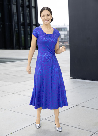 Kleid mit raffinierter Knotenoptik