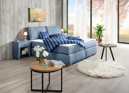Boxspringbett mit Topper