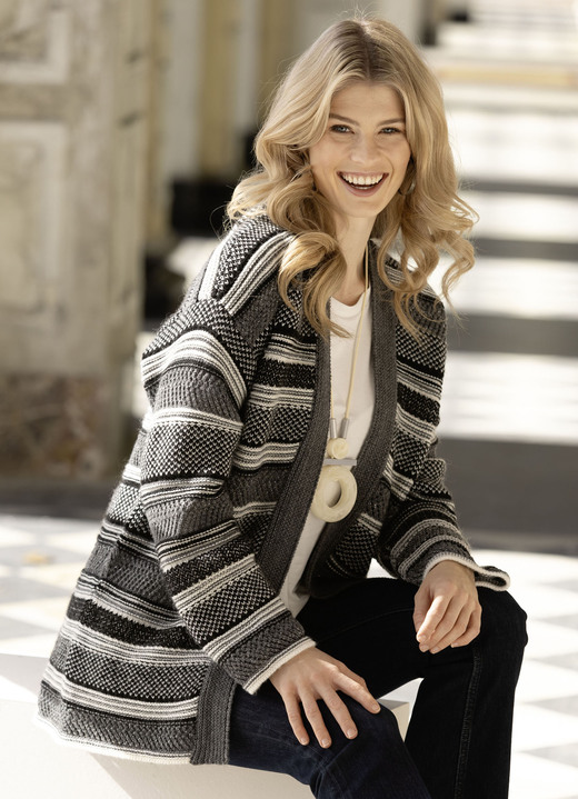 Strickjacken - Strickjacke mit Alpaka und in Strukturmix, in Größe L(44/46) bis XXL(52/54), in Farbe SCHWARZ-GRAU-ECRU Ansicht 1