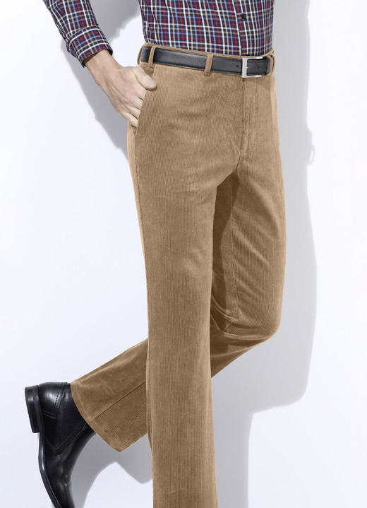 Hosen - Cordhose mit Dehnbund in 3 Farben Hosen - Cordhose mit Dehnbund in 3 Farben, in Größe 024 bis 064, in Farbe CAMEL