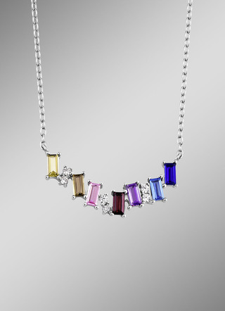 Eleganz in Silber: Halskette mit synth. Zirkonia