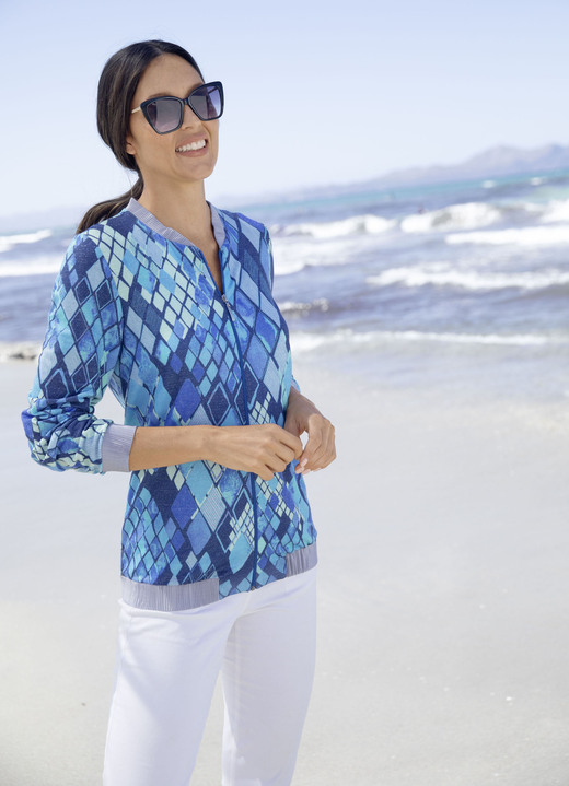 Blusenjacken - Blusenjacke mit Glanzgarn Blusenjacken - Blusenjacke mit Glanzgarn, in Größe 036 bis 052, in Farbe BLAU-TÜRKIS-ROYALBLAU-BUNT