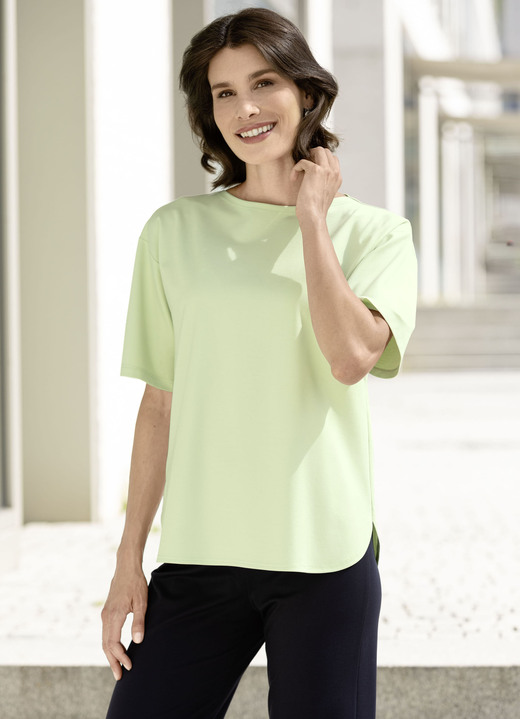Kurzarm - Shirt in legerer Form, in Größe 036 bis 052, in Farbe PISTAZIE Ansicht 1