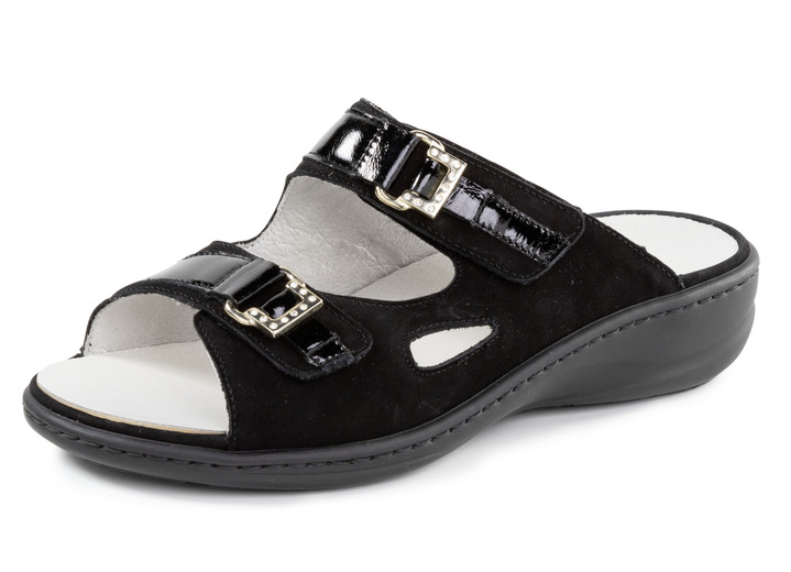 Sandaletten & Pantoletten - Waldläufer Pantolette mit Metallschmuck mit Glitzersteinchen, in Größe 3 1/2 bis 8, in Farbe SCHWARZ Ansicht 1