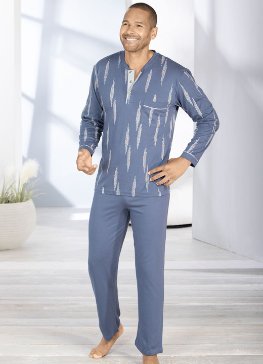 Pyjamas - Schlafanzug mit Knopfleiste und offenen Abschlüssen, in Größe 046 bis 066, in Farbe JEANSBLAU-BUNT Ansicht 1