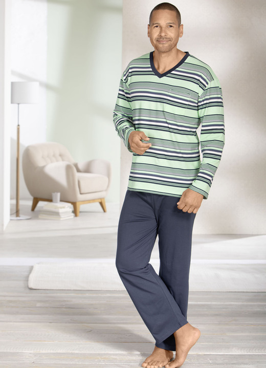 Pyjamas - Zweierpack Schlafanzüge mit V-Ausschnitt, in Größe 046 bis 062, in Farbe 1X HELLGRÜN-MARINE-BUNT, 1X HELLBLAU-MARINE-BUNT Ansicht 1