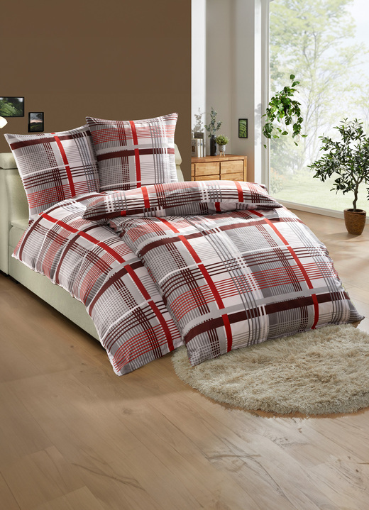 Bettwäschegarnituren - Microfaser Bettwäsche-Garnitur mit Reissverschluss, in Größe 112 (80/80 cm + 135/200 cm) bis 912 (10-teiliges Set), in Farbe ROT Ansicht 1