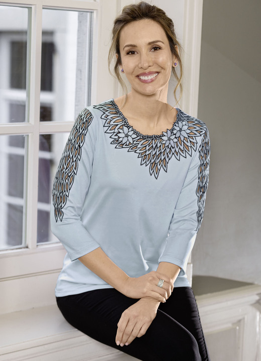 3/4-Arm - Shirt mit aufwendig bestücktem Tüll in 3 Farben 3/4-Arm - Shirt mit aufwendig bestücktem Tüll in 3 Farben, in Größe 036 bis 052, in Farbe BLEU