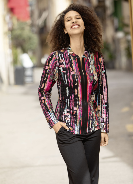 Blusen - Blusenjacke mit Eingriffstaschen, in Größe 036 bis 052, in Farbe SCHWARZ-FUCHSIA-ROT-BUNT Ansicht 1