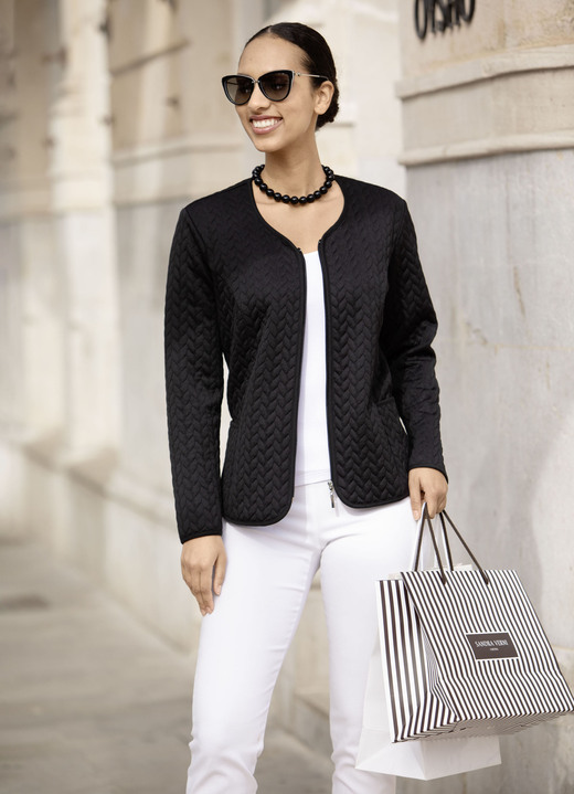 Basics - Blusenjacke mit Reißverschlussleiste, in Größe 036 bis 052, in Farbe SCHWARZ Ansicht 1
