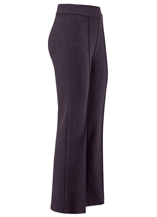Hosen in Schlupfform - Knöchellange Hose in Schlupfform, in Größe 018 bis 052, in Farbe AUBERGINE Ansicht 1