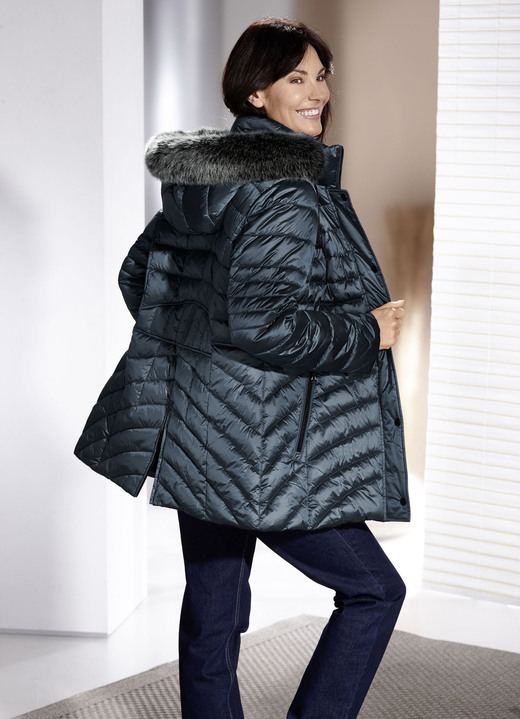 Winterjacken - Jacke mit abnehmbarer Kapuze, in Größe 036 bis 052, in Farbe STAHLBLAU Ansicht 1