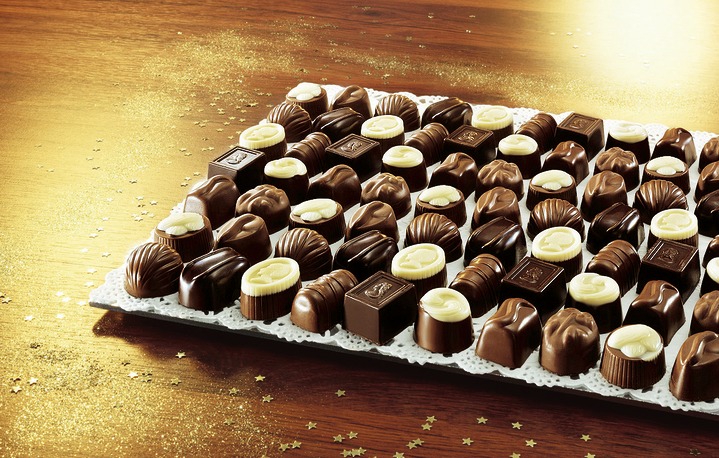 Weihnachtsleckereien - Original Belgische Pralinen, in Farbe  Ansicht 1