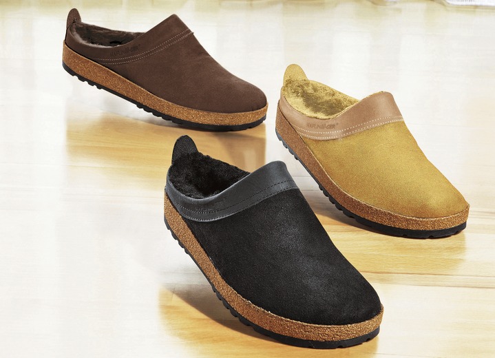 Sandaletten & Pantoletten - «Haflinger» Lammfell-Clog in verschiedenen Farben für Damen und Herren, in Größe 036 bis 046, in Farbe BEIGE