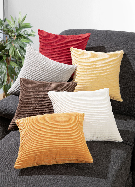 Dekokissen & Hüllen - Weicher Kissenbezug mit Reissverschuss, in Größe 105 (40x40 cm) bis 110 (50x50 cm), in Farbe CREME Ansicht 1
