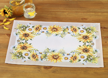 Tisch- und Raumdekoration mit hübschen Sonnenblumen