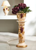 S&auml;ule mit &Uuml;bertopf mit Blattgoldauflage 