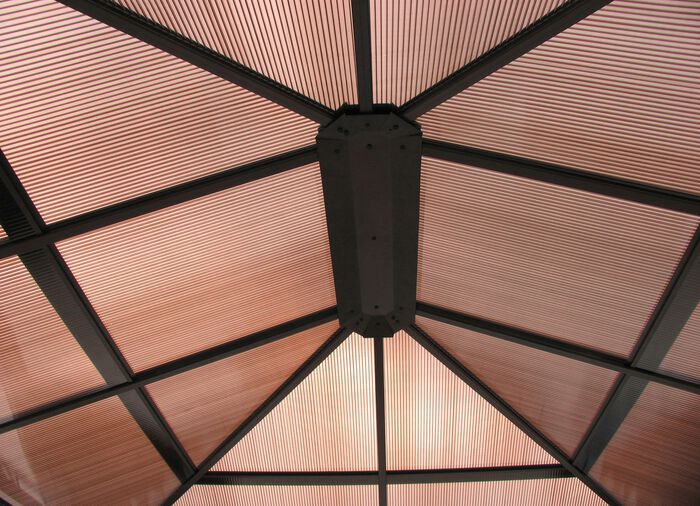 Stilvoller Hardtop-Pavillon 