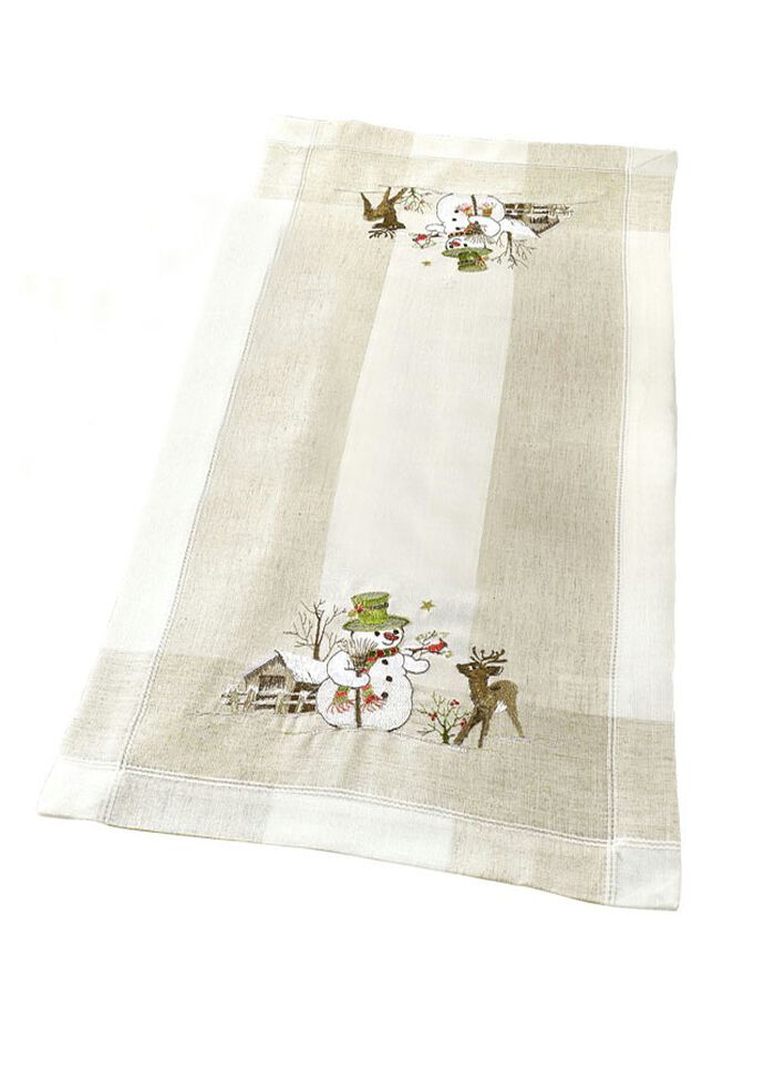 Reizende Tisch- und Raumdekoration mit Schneem&auml;nnern 