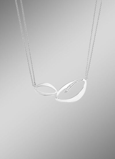 Moderne Halskette mit Zirkonia 