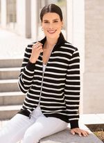 Strickjacke in Ringeldessin mit Ajourakzenten 