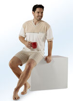 Götting Shorty mit V-Auschnitt und Brusttasche, Naturfaser 