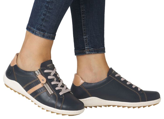 Remonte Schn&uuml;rschuh aus teilweise gepr&auml;gtem Nappaleder 