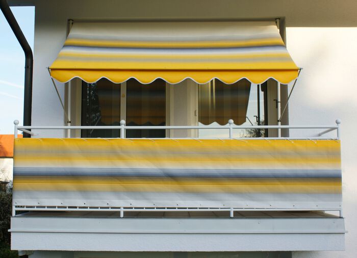 Klemm-Markise mit innenliegendem Kettenantrieb 