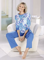 Schlafanzug mit 3/4-langen Ärmeln und langer Hose  