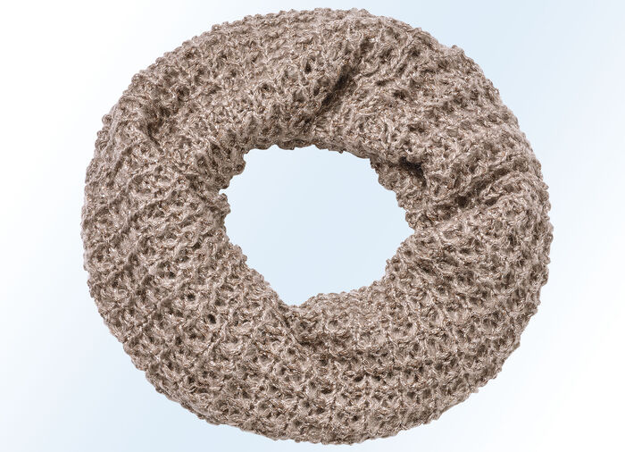 Loop-Schal mit silberfarbenem Glanzgarn 