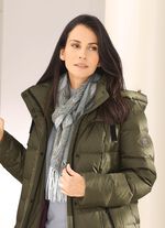 Schal mit Bl&auml;tterdessin 