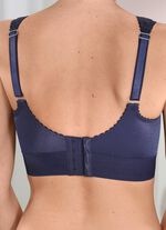 BH mit Elastikspitze im Vorderteil 