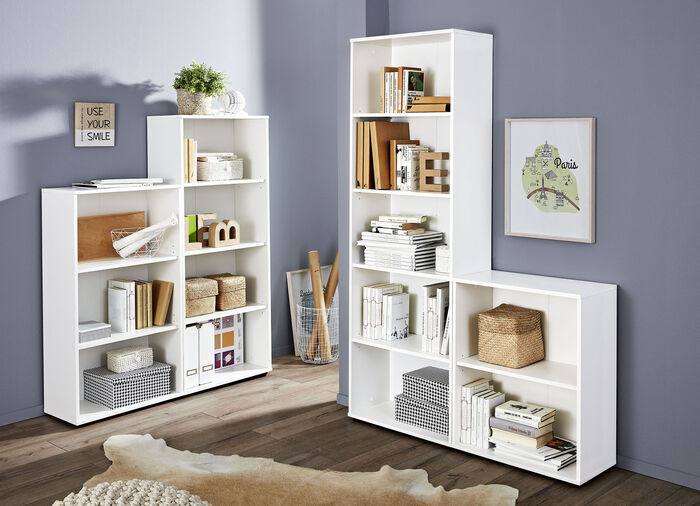 Klassische Regal-Serie mit Kunststofffüssen WEISS