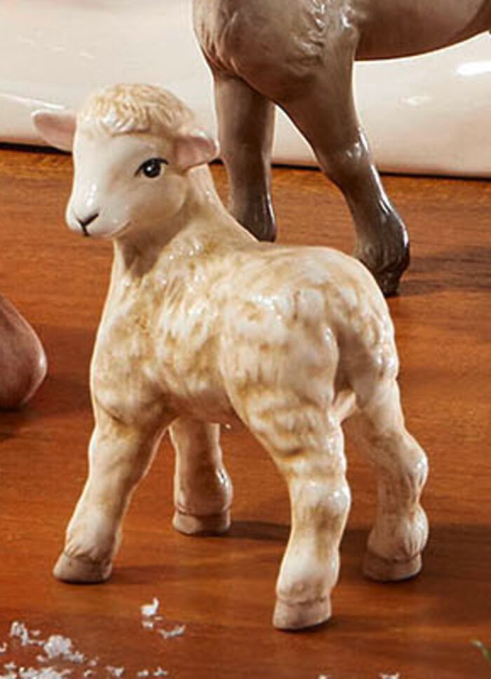 Winterliche Krippenszene aus Feinsteingut BUNT