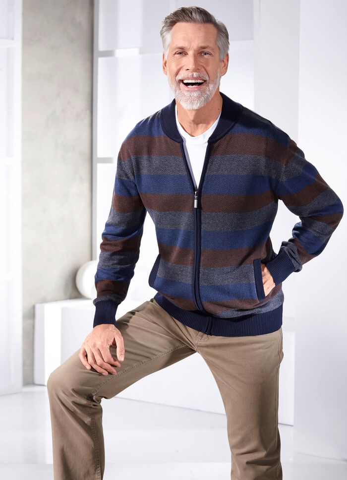 Jacke mit durchgehendem Reissverschluss 