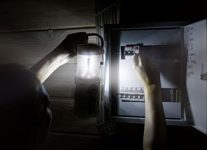 Solar-Lampe mit integriertem FM-Radio 