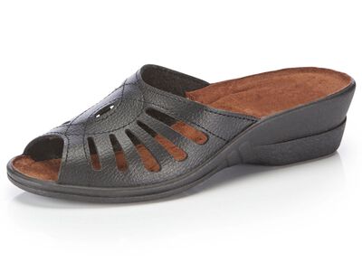 Pantolette mit Zierlochung 