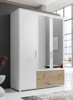 Moderne Kleiderschr&auml;nke mit viel Platz f&uuml;r Kleidung und Accessoires 