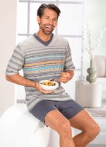 Set: Schlafanzug und Shorty mit V-Ausschnitt 