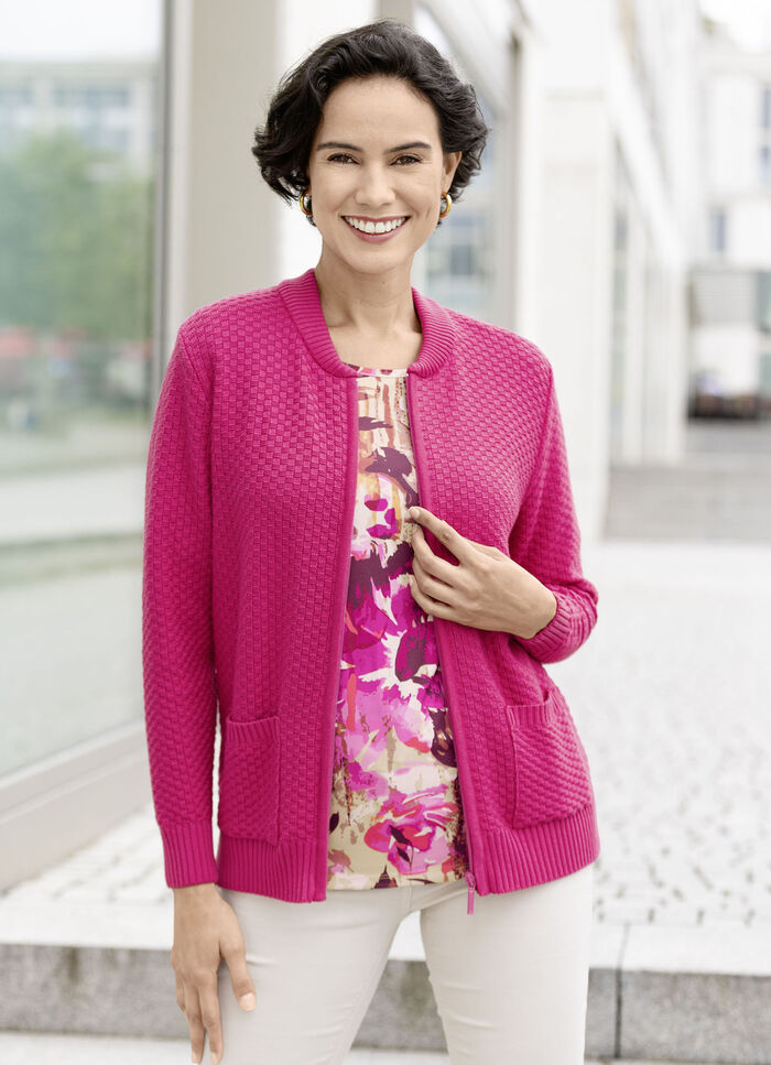 Strickjacke mit aufwendigem Struktumuster 