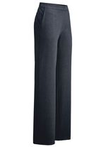 Hose in modischer Weite 