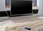 Boxspringbett mit elektrisch versenkbarer TV-Halterung 
