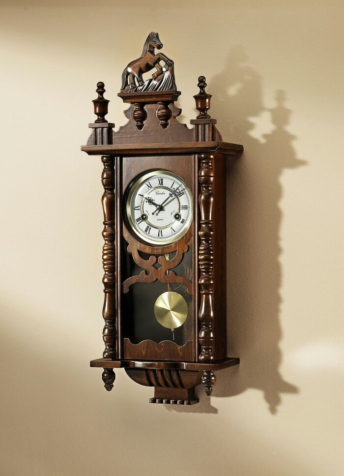 Wanduhr mit Pferd WALNUSS