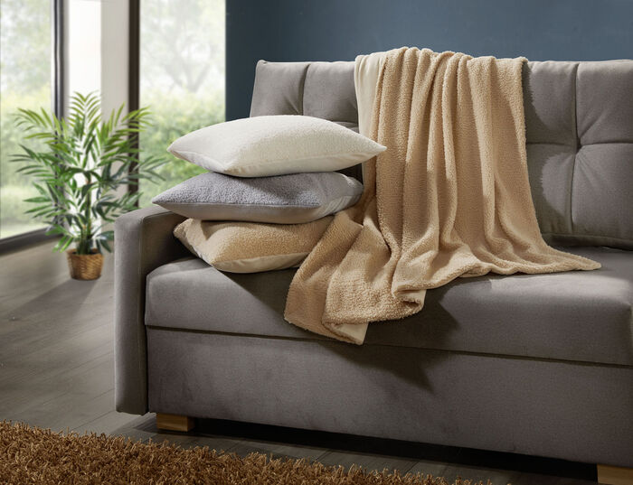 Decken und Kissen mit flauschig weicher Teddy-Vorderseite CREME