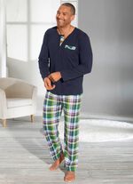 Pyjama mit Knopfleiste, aufgesetzter Brusttasche und Karodessin 