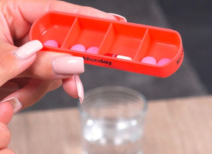 Wellys&reg; Pillenbox 7 Tage mit Etui 