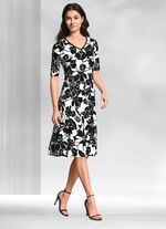 Kleid in Schlupfform 