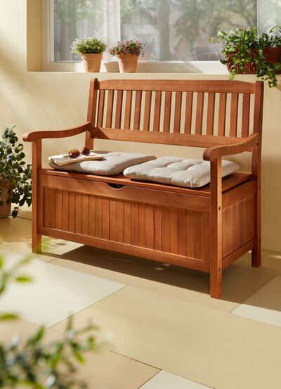 Gartenbank aus Eukalyptusholz 