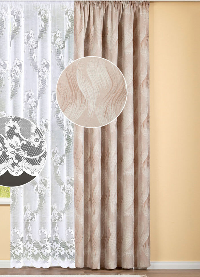 Dekoschal in aufwendiger Jacquard-Webtechnik 